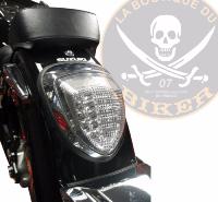 FEU ARRIERE LED HOMOLOGUE +CLIGNOTANTS SUZUKI C800 >2009...H683-101 Highway Hawk Taillight, brake and Turn signals in one unit LED E-mark for Suzuki C800 Intruder/Boulevard (C50) '09 >up