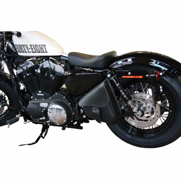 SACOCHE HARLEY SPORTSTER LATERALE NOIR...PE35011003 WILLIE + MAX LUGGAGE SWING ARM BAG 59906-00 35011003 / 59906-00...LA BOUTIQUE DU BIKER